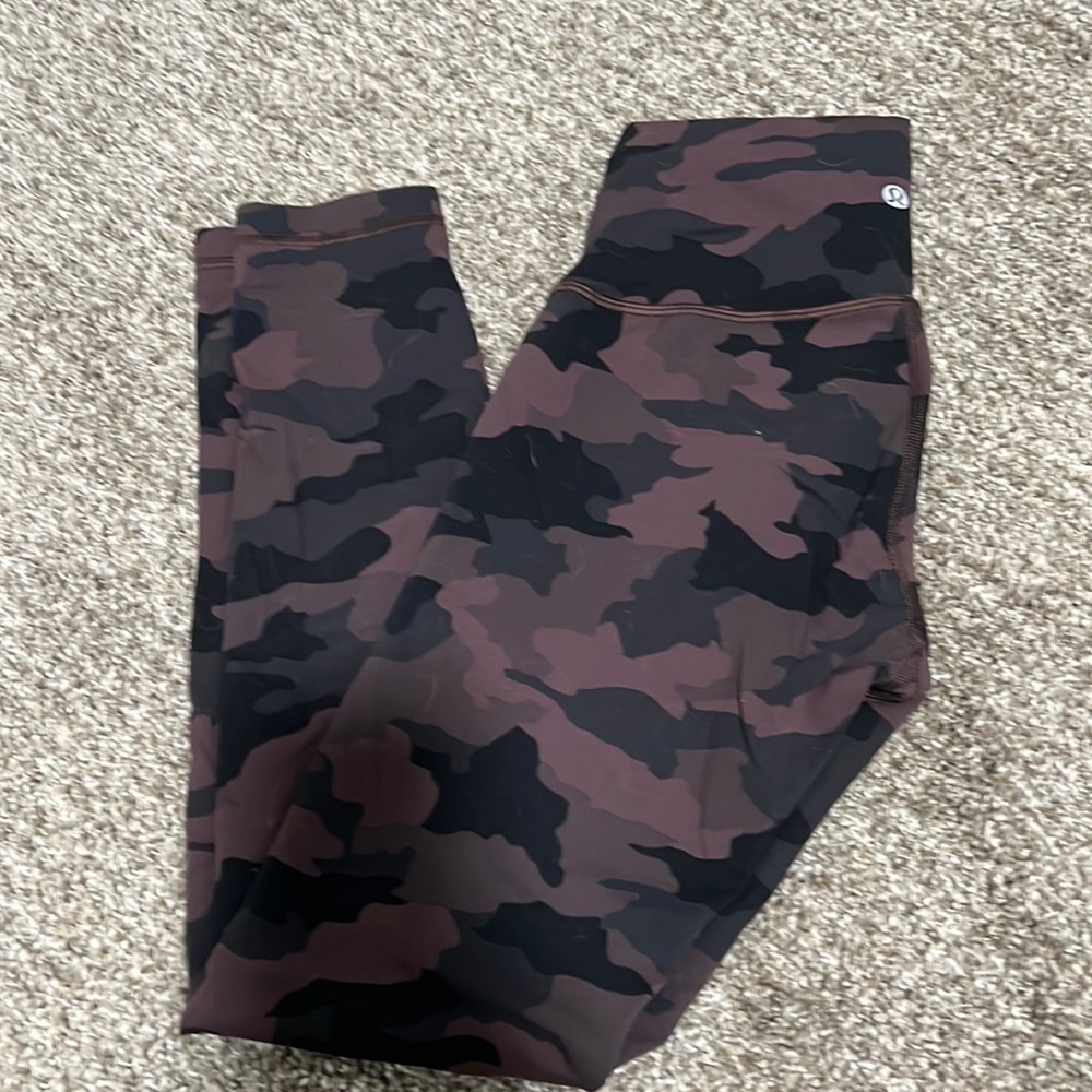 Lululemon wunder train leggings 7/8 length size 4